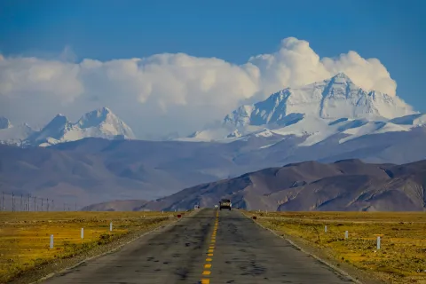 Mount Everest sett fra Friendship Highway
